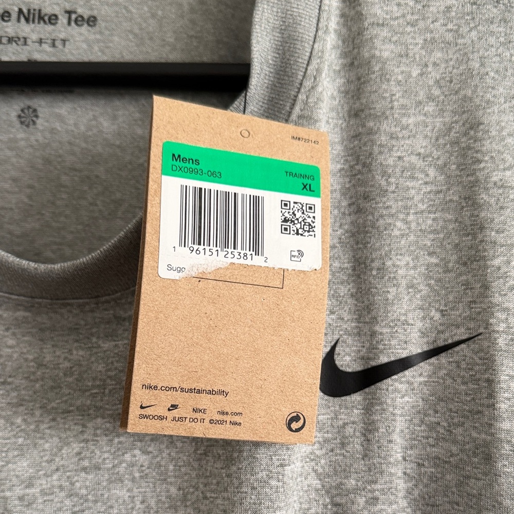 Nike Men's Heather Gray Long Sleeve Tee - Picture 2 of 3